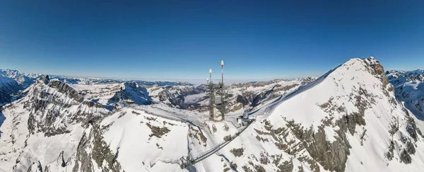Vista Drone Penhasco Monte Titlis Sobre Engelberg Nos Alpes Suíços — Fotografia de Stock