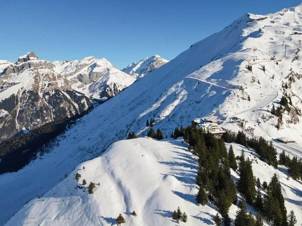 Drone Pohled Truebsee Stanice Nad Engelbergem Švýcarských Alpách — Stock fotografie