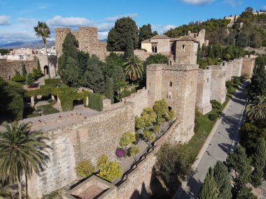 İspanya 'daki Malaga Alcazaba kalesinde insansız hava aracı görüntüsü