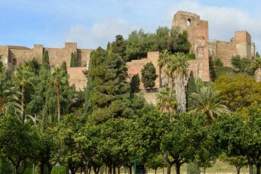 İspanya 'daki Malaga Alcazaba kalesine bakın