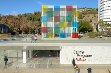 Malaga, İspanya - 6 Ocak 2021: İspanya Pompidou Merkezi