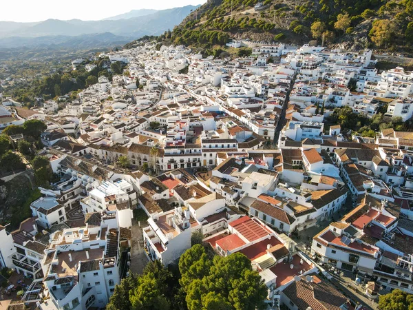 西班牙安达卢西亚Mijas村的Drone视图 — 图库照片