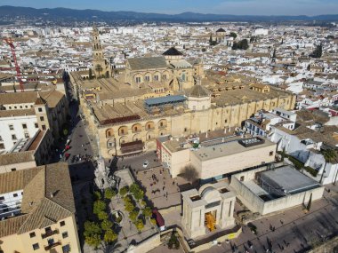 İspanya 'da Endülüs' teki Cordova 'da insansız hava aracı görüntüsü