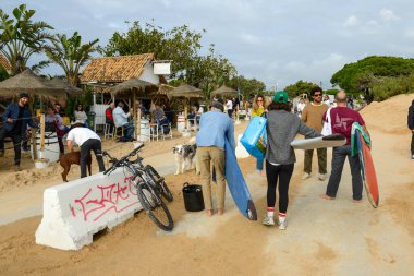 Los Canos de Meca, İspanya - 29 Aralık 2021: İspanya 'nın Los Canos de Meca köyü