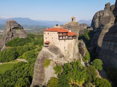 Yunanistan Meteor 'daki manastırda insansız hava aracı görüntüsü
