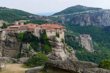 Yunanistan Meteor 'daki manastıra bak