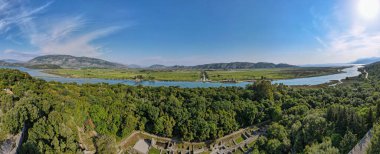 Romen arkeoloji sahası Butrinto 'nun Arnavutluk' taki insansız hava aracı görüntüsü