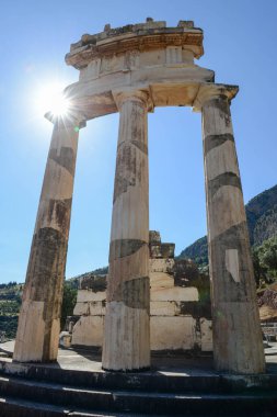 Yunanistan 'daki Delfi arkeoloji sahasına bak