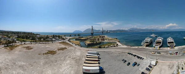 Jembatan Dan Benteng Rio Yang Ditutup Dekat Patras Yunani — Stok Foto