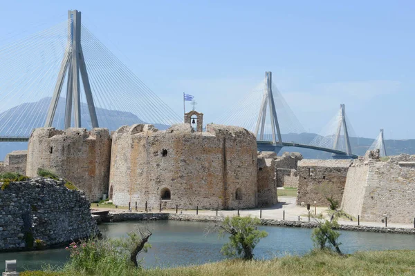 Den Upphängda Bron Och Fästningen Rio Nära Patras Grekland — Stockfoto