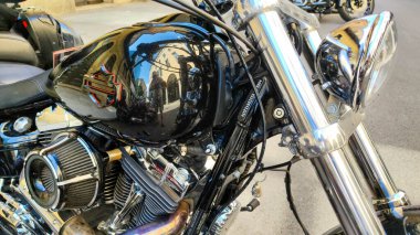 Lugano, İsviçre - 2 Temmuz 2022: İsviçre 'de Lugano' da bir gösteride Harley Davidson motosikletine yakın çekim