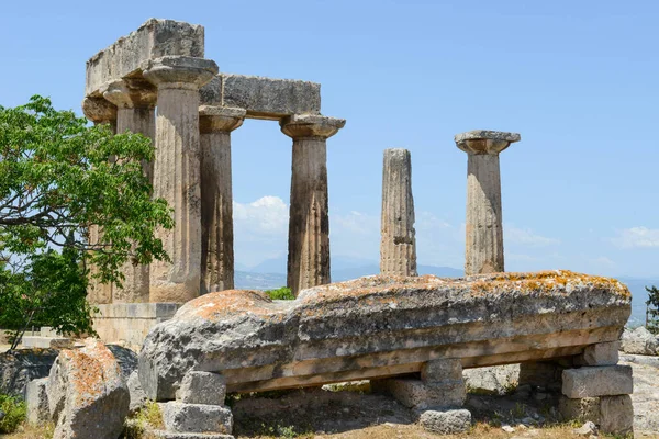 Widok Archeolgiczne Stanowisko Starożytnego Koryntu Grecję — Zdjęcie stockowe