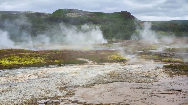 View Geothermal Field Geysir Iceland — стоковое фото