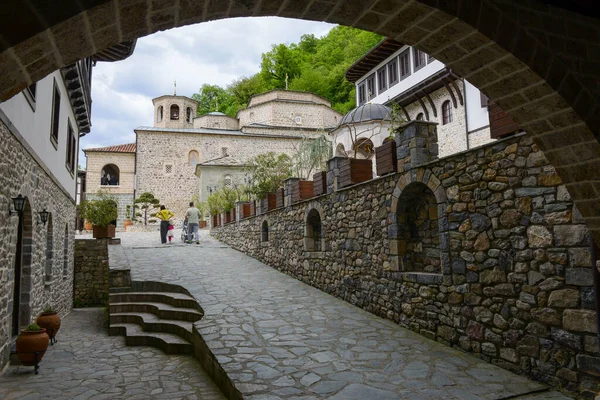 Velebrdo Macedonia May 2022 People Visiting Bigorski Monastery Macedonia — Foto Stock
