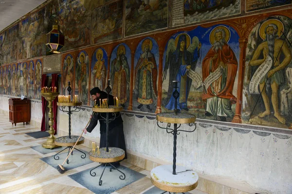 Velebrdo Macedonia May 2022 Monk Cleaning Bigorski Monastery Macedonia — Zdjęcie stockowe