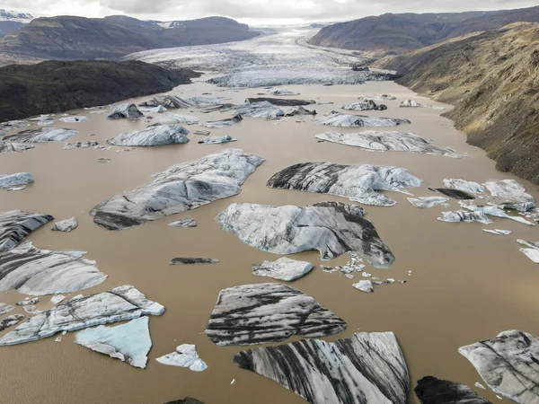 Θέα Drone Στη Λιμνοθάλασσα Του Παγετώνα Στην Ισλανδία — Φωτογραφία Αρχείου