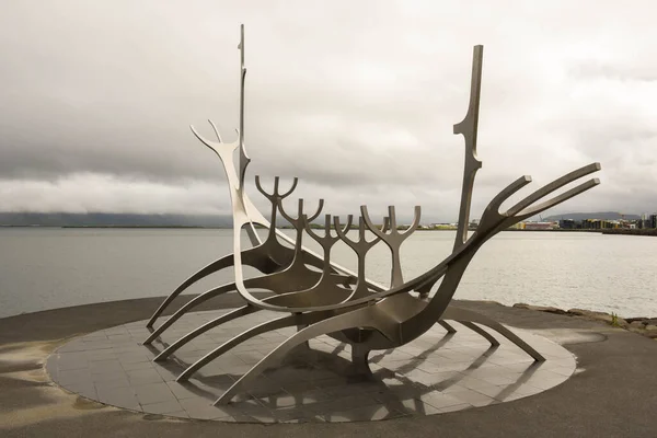Sculpture Solfar Sun Voyager Sea Center Reykjavik Iceland — Zdjęcie stockowe