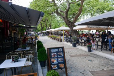 Ioannina, Yunanistan - 16 Mayıs 2022: Yunanistan İoannina 'nın merkezinde