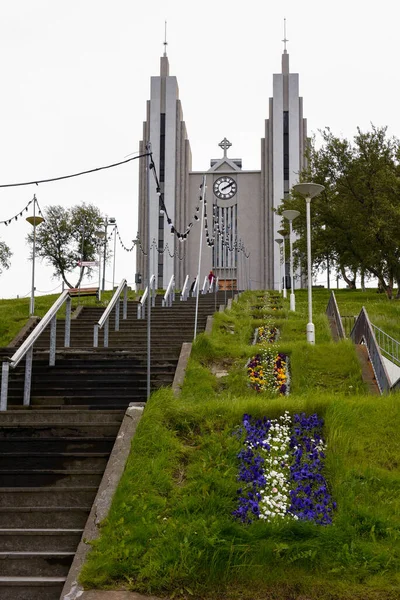 冰岛Akureyri 2022年7月12日 冰岛Akureyri现代教堂 — 图库照片