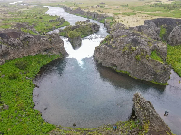 Drone Vid Hjalparfoss Vattenfall Island — Stockfoto