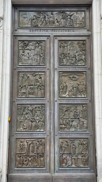 Oropa Italy September 2022 Door Basilica Oropa Italy — Stock Photo, Image