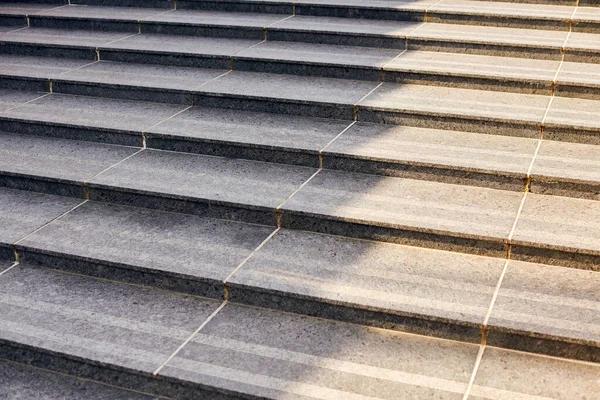 Escalera Grande Con Textura Gris Piedra Amplia Escalera Granito Vista —  Fotos de Stock