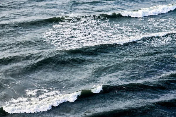 Deep Blue Sea Waters Splashing Foamy Waves Aerial View Ocean — Stock Photo, Image