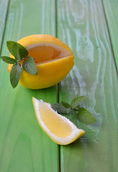 Limon ve nane — Stok fotoğraf