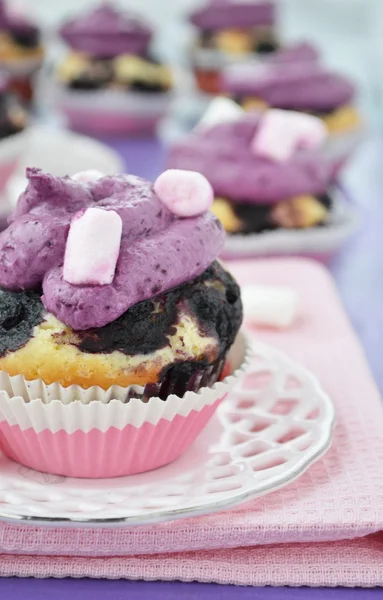 Blueberry muffins med marshmallow — Stockfoto