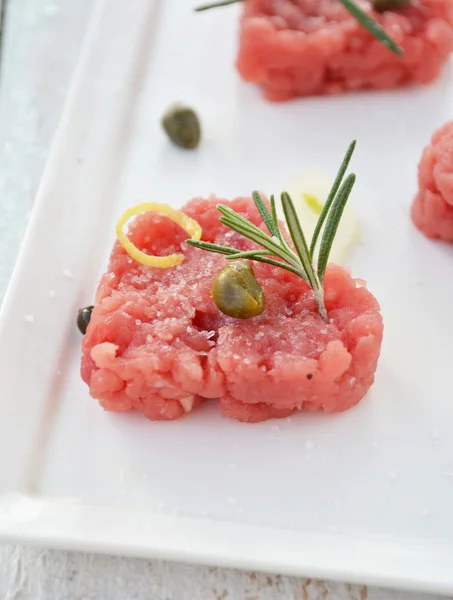 Tartar beefsteak — Stock Photo, Image