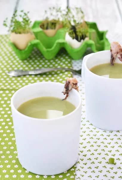 Sopa de ervilha verde — Fotografia de Stock