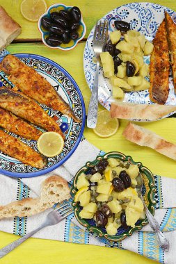 grill mackerel with potatos salad