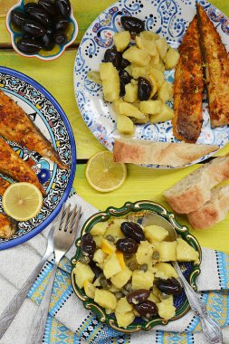 grill mackerel with potatos salad