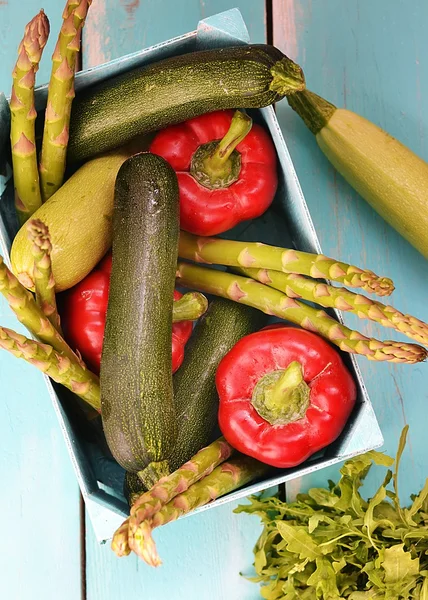 Summer vegetables in to the box. — Stock Photo, Image