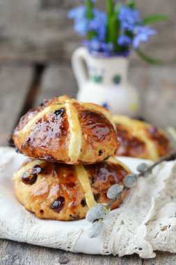 Cross buns