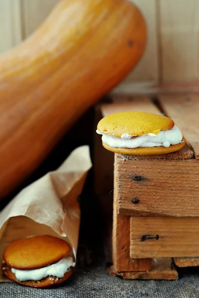 Pumpkin whoopie cookie — Stock Photo, Image