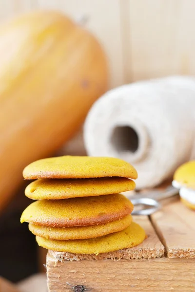 Pumpkin whoopie cookie — Stock Photo, Image