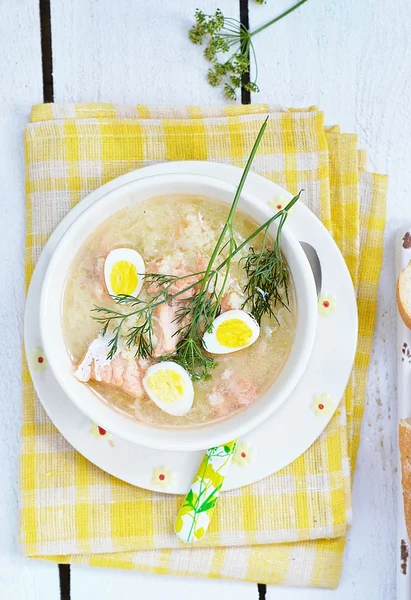 Sopa de peixe com ovos — Fotografia de Stock