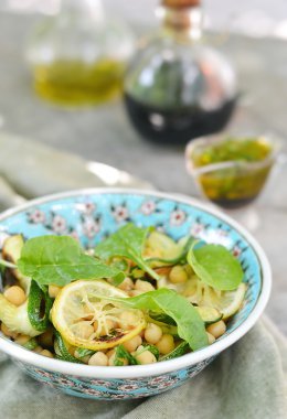 nohut ve kabak salatası.