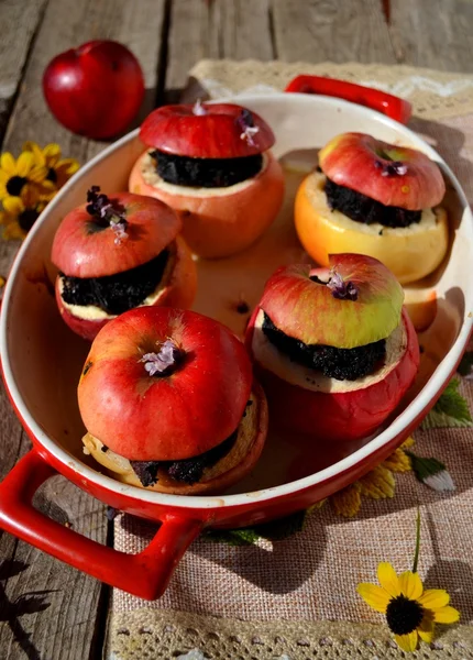 Manzanas al horno —  Fotos de Stock