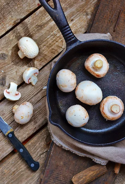 신선한 버섯 (champignons) — 스톡 사진