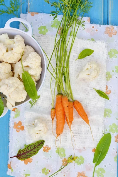 Цвітної капусти та моркви — стокове фото