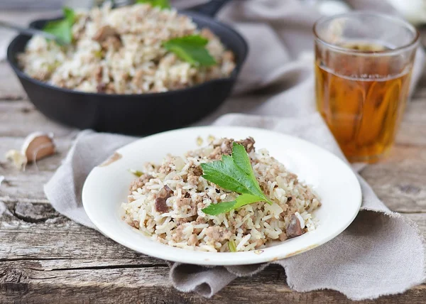 Schmutziger Reis mit Hackfleisch — Stockfoto