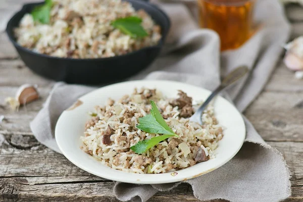 Schmutziger Reis mit Hackfleisch — Stockfoto