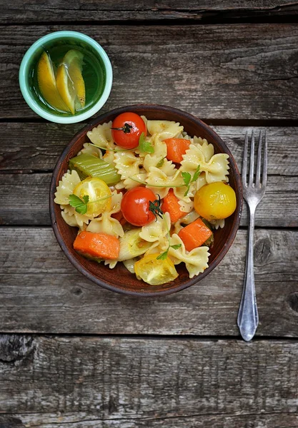 Pasta med tomat och pumpa — Stockfoto