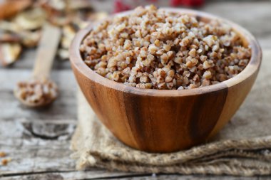 karabuğday kabuğu çıkarılmış