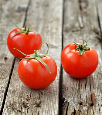 Olgun ve taze domates