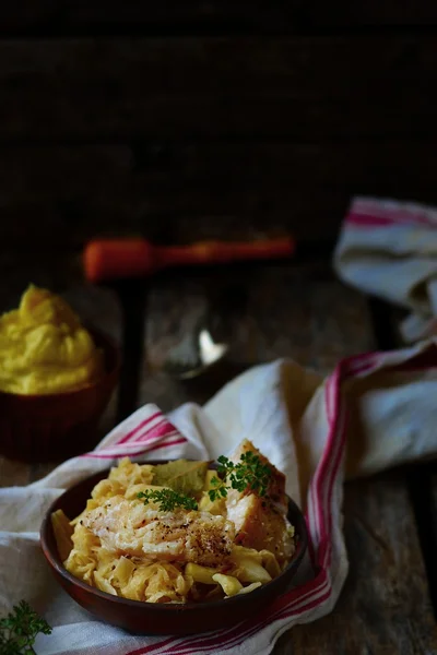 Guisado de pez roca con chucrut — Foto de Stock