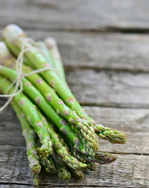 Bunch of raw, green asparagus — Stock Photo, Image