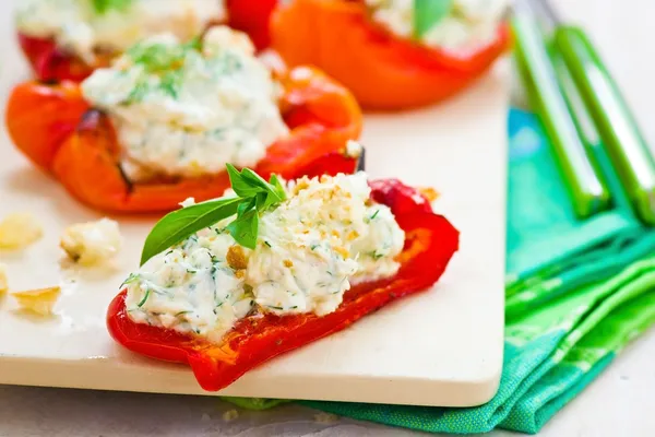 Baked pepperwith goat cheese — Stock Photo, Image